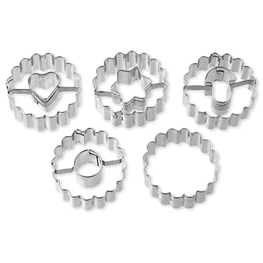 Dr. Oetker Plätzchen Ausstecher Linzer 5er Set – Ausstechformen White Christmas Baking – Plätzchenausstecher aus rostfreiem Edelstahl zu Weihnachten im Sale